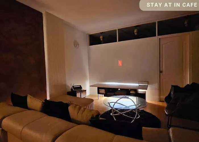 Cinema At Intramuros By In Cafebar Apartment Manila